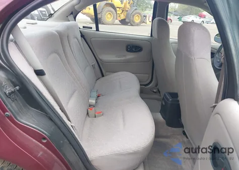 2001 Saturn Sl1 from USA, damaged, VIN 1G8ZH52841Z331770